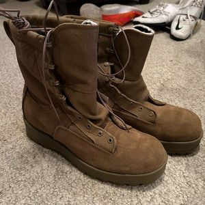 Men’s Standard Issue Army Combat Cold Weather Boots (Size 11)